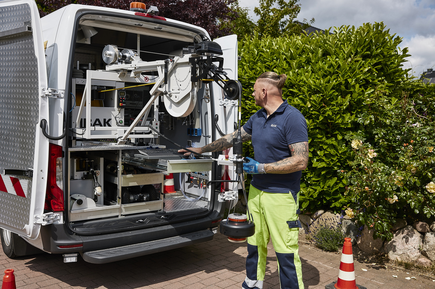 IBAK Aménagement de véhicules Diversité d'utilisation Technique d'inspection et de rénovation