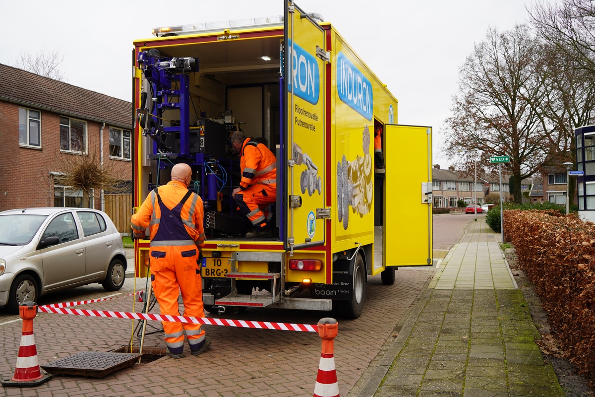 IBAK Inspektion Sanierung mit einem Fahrzeug durch Kombination MicroGator MainLite