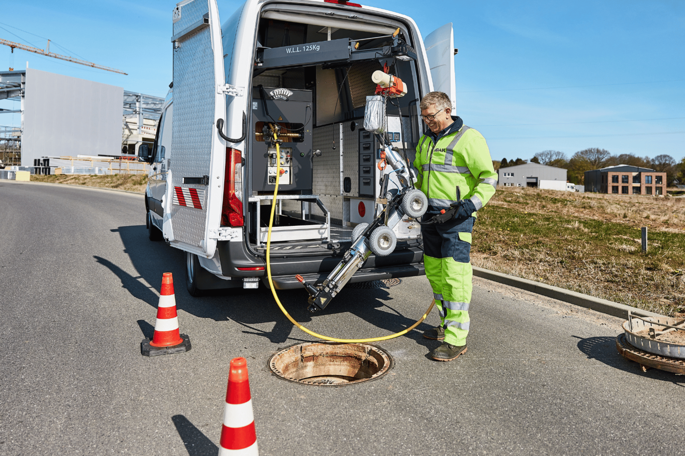 IBAK vehicle system MicroGator electric cutting rehabilitation main channel 