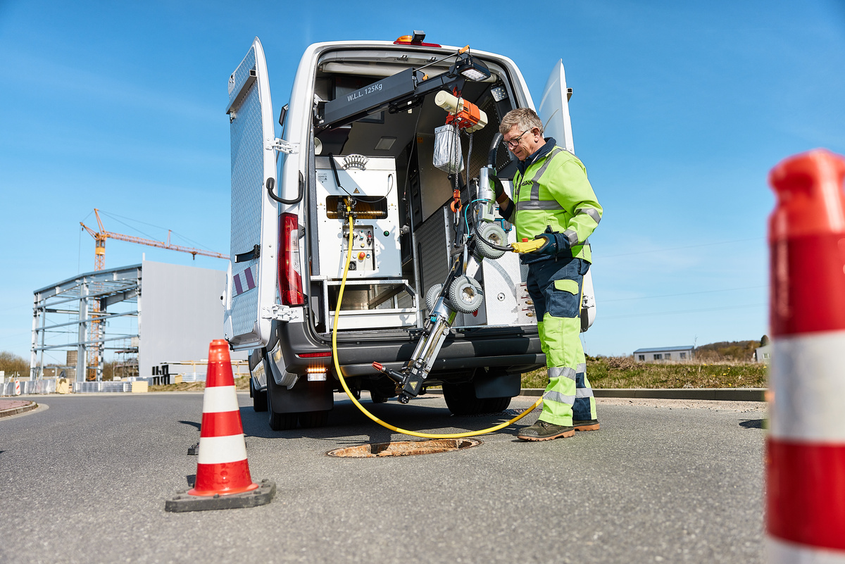 IBAK Fahrzeugsystem für die Kanalsanierung MicroGator